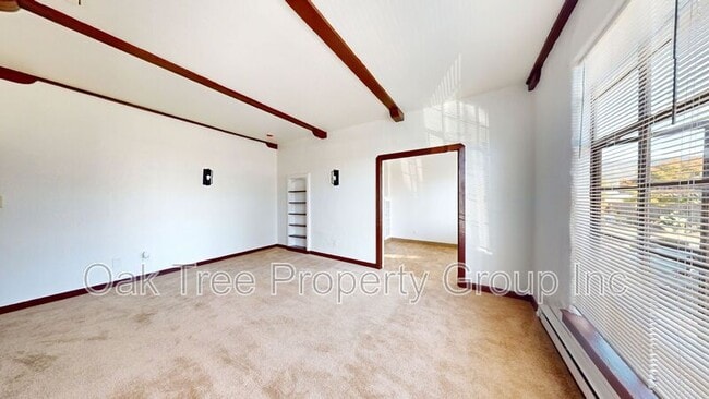 Building Photo - 2936 Schyler St