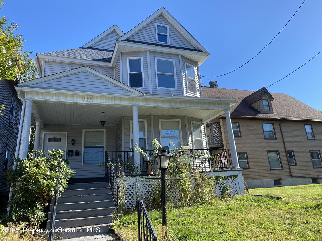 Foto principal - 308 N Irving Ave