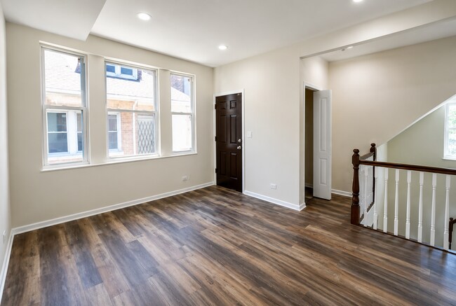 Foto del edificio - 1016 N Ridgeway Ave