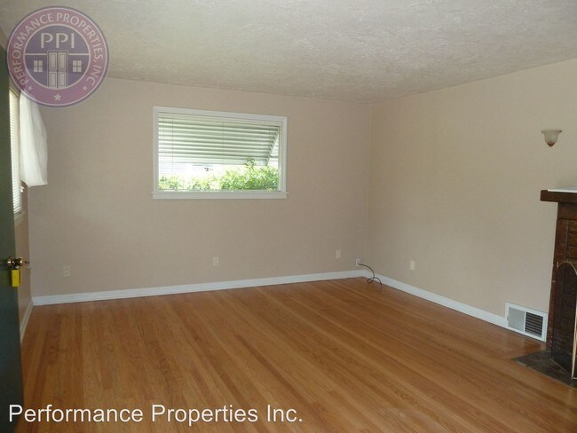 Building Photo - 2 br, 1 bath House - 4405 SE  Windsor Court