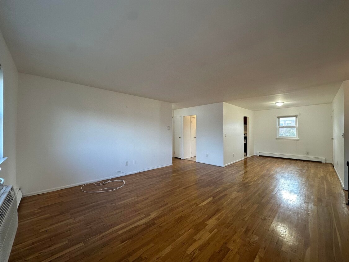 39 10 Dobrin Ct Unit B, Fair Lawn, NJ 07410 Condo for Rent in Fair