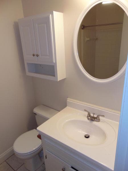 Building Photo - Great Duplex