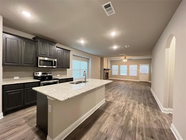 Building Photo - 528 Firethorn Dr