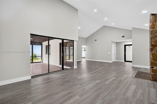 Building Photo - 17329 NW 62nd Ct