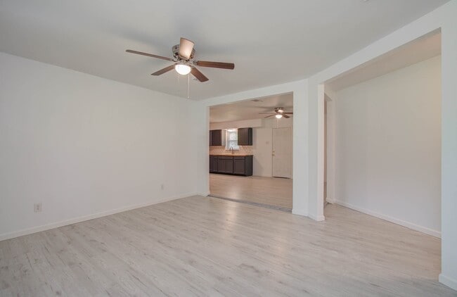 Building Photo - 309 Donatto Dr