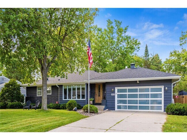 Building Photo - 4909 Aspasia Ln