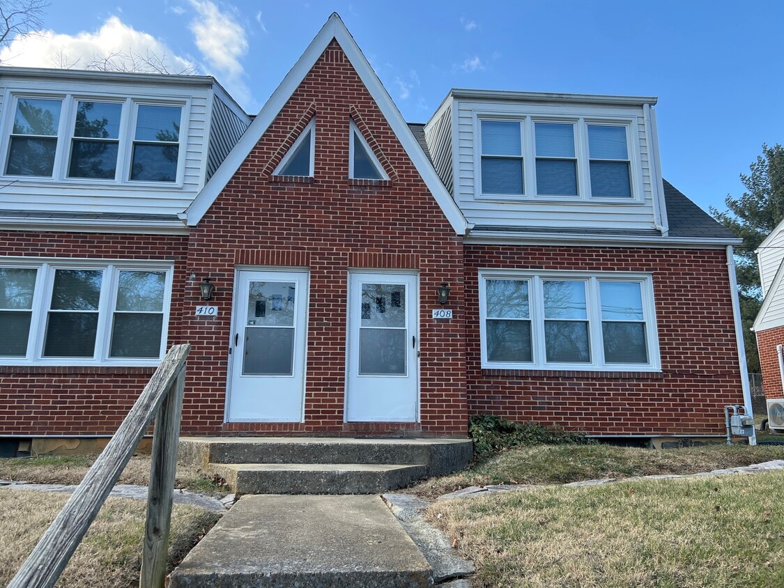 Building Photo - 408 Benson St