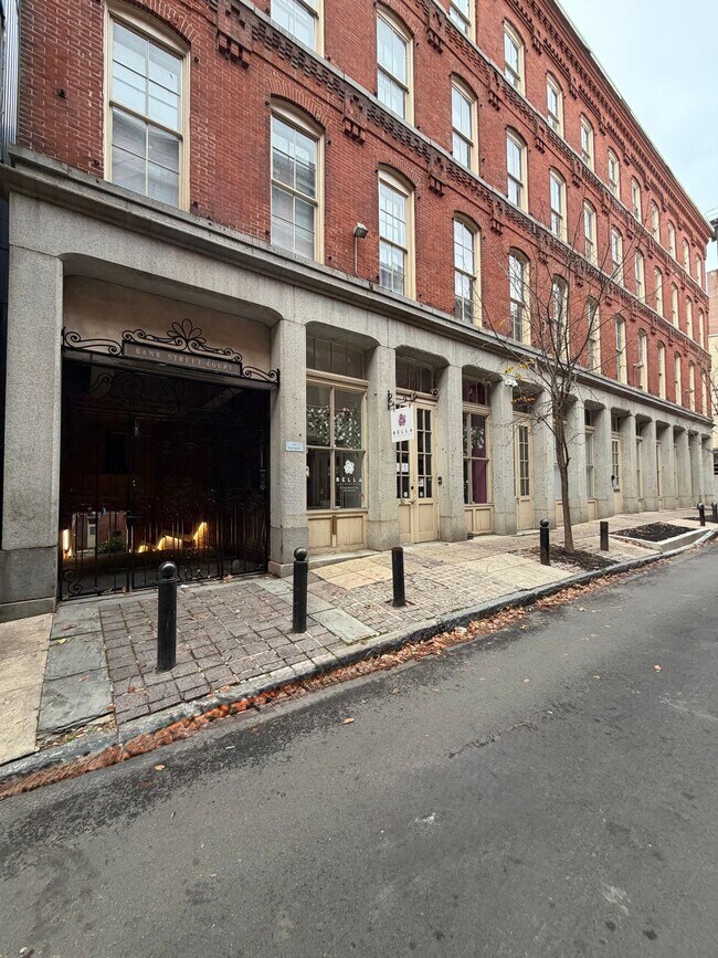 Foto del edificio - Bank Street Court
