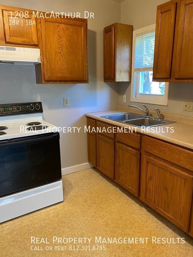 Foto del edificio - 2 Bedroom, 1 Bath Duplex, Eastside