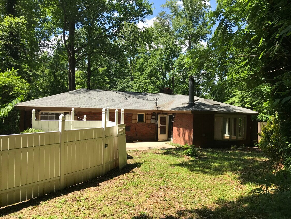 Building Photo - 5290 Tallant Rd