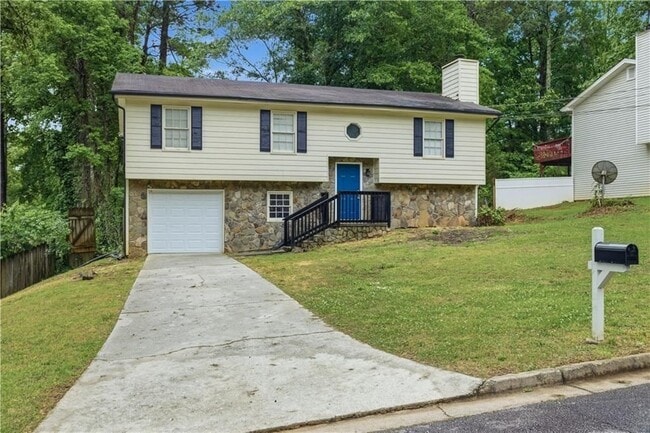 Building Photo - 1600 Sugar Plum Dr SW