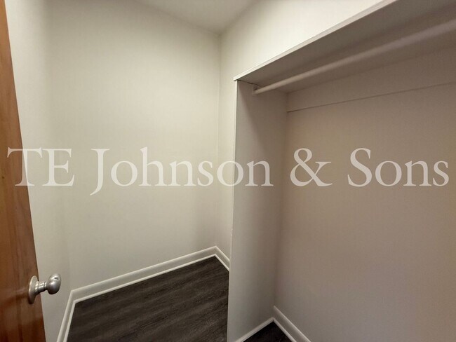 Foto del edificio - 1 Bedroom Minutes from The School of the Arts!