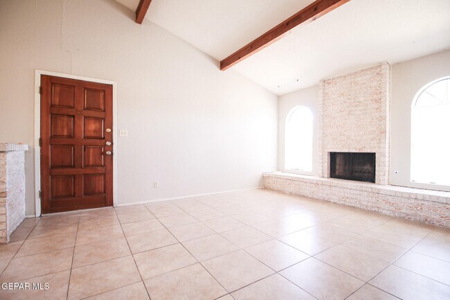 Foto del edificio - 3569 E Glen Dr