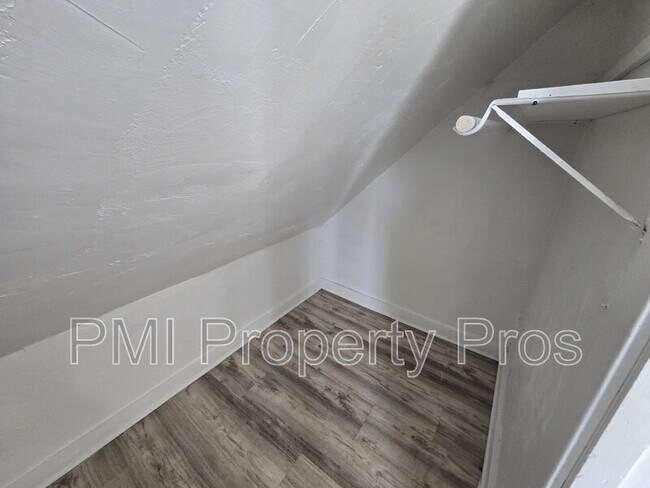 Foto del edificio - 2509 N Buffum St