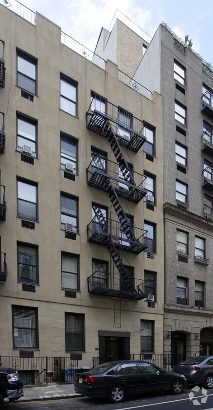 Foto principal - 428 E 89th St