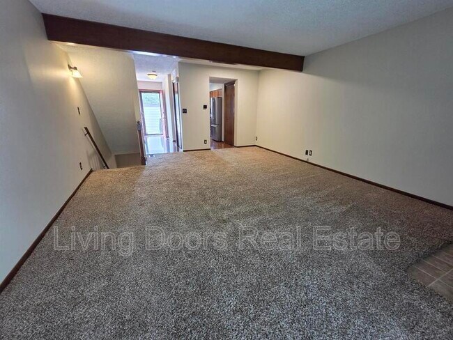 Foto del edificio - 2335 Southwood Pl