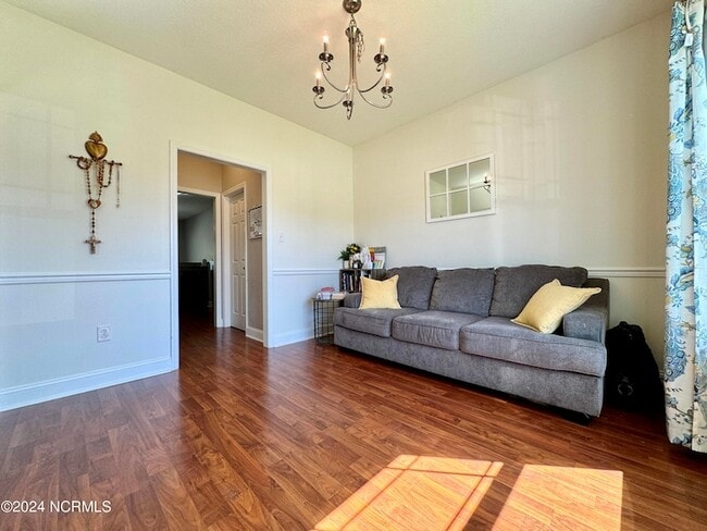 Building Photo - 3112 Catarina Ln