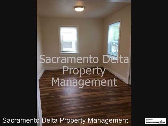 Foto del edificio - 1 br, 1 bath House - 4200 51st Street^^