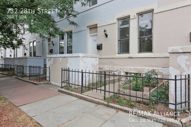 Building Photo - 732 28th St
