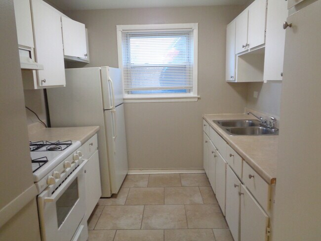 Building Photo - 10748 S Harlem Ave