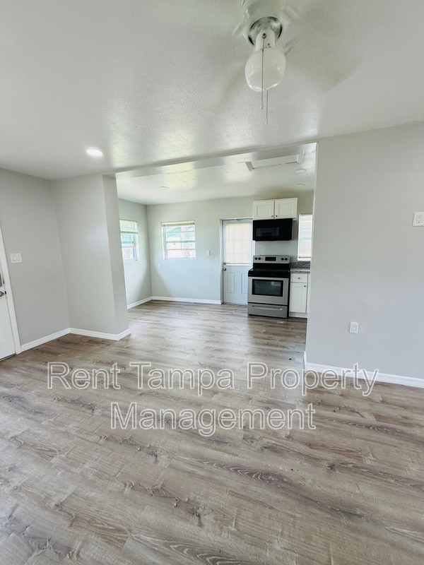 Building Photo - Neptune Drive - 1146