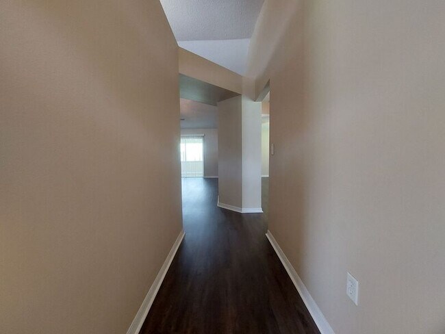 Foto del edificio - 4351 Melbrooke Ct