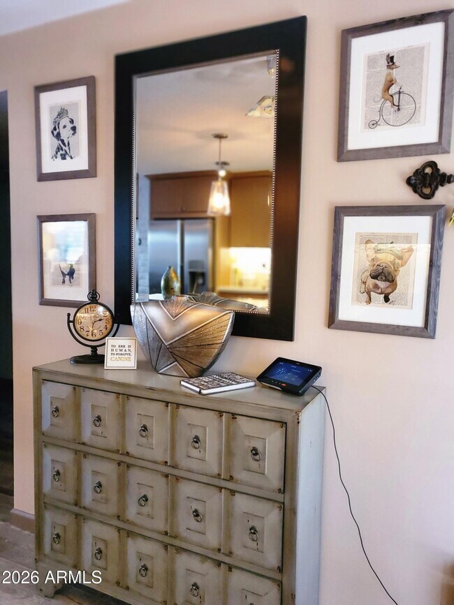 Foto del edificio - 3737 E Turney Ave