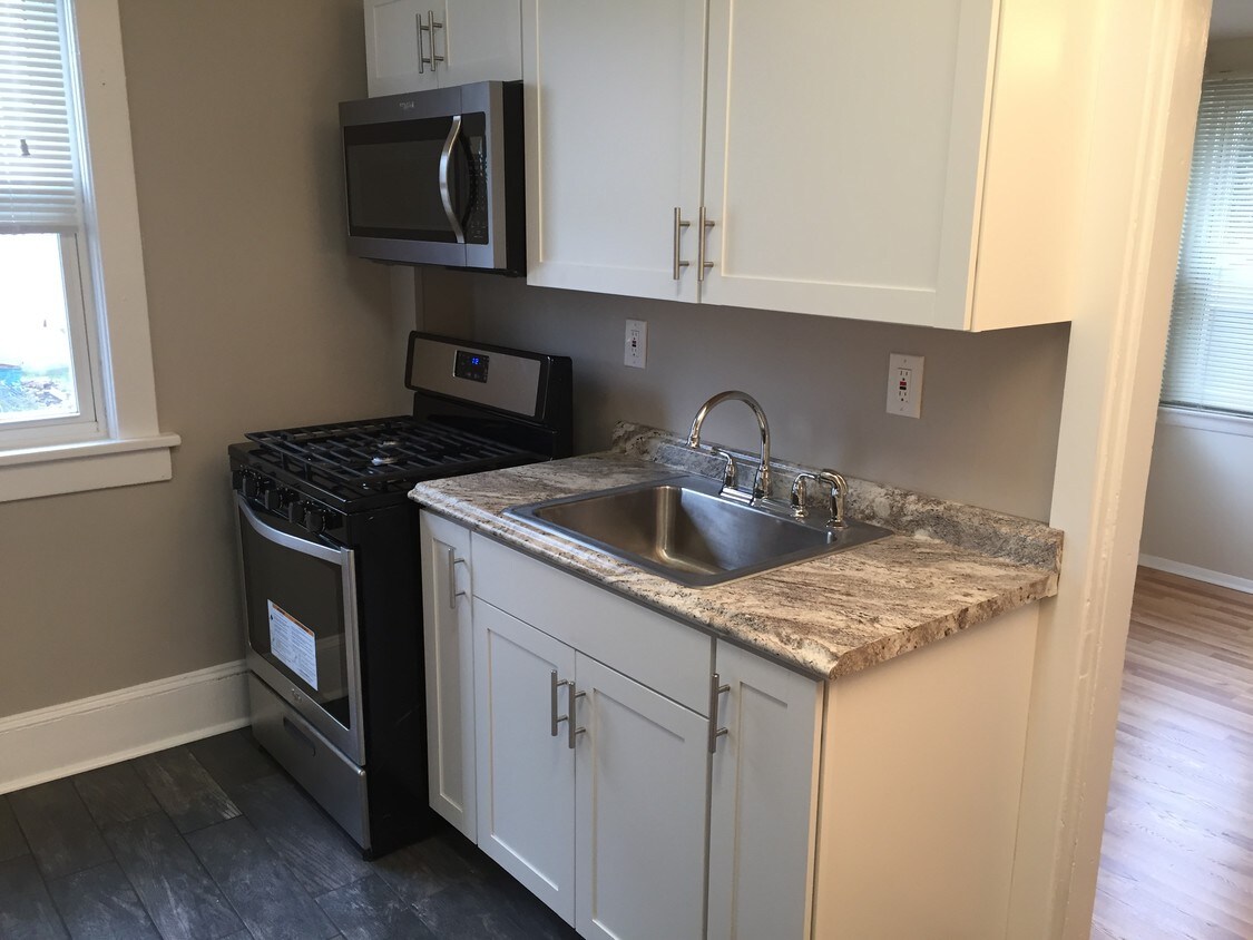 101 Benedict Blvd Unit 3, CrotononHudson, NY 10520 Apartments in