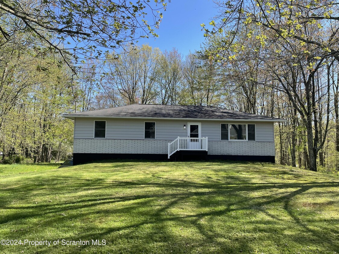 Primary Photo - 149 Schlittler Rd