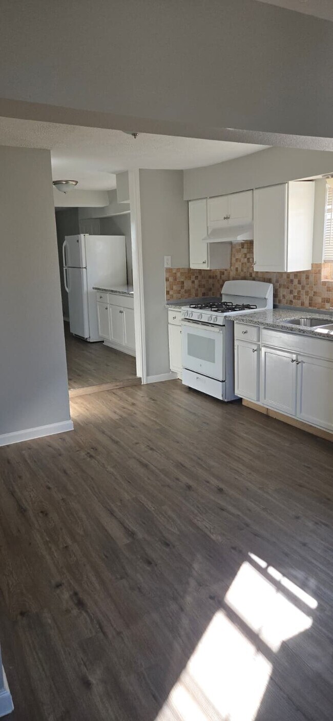 Foto del edificio - 6928 Hershe St