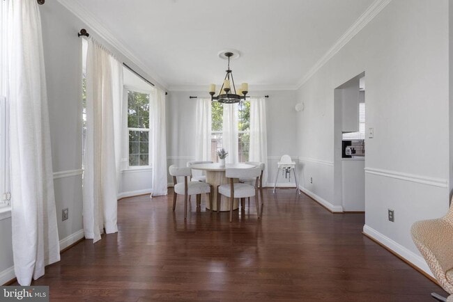 Building Photo - 608 Talmadge Ct SE