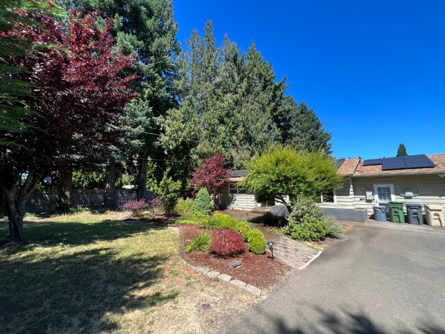 Foto del edificio - 20310 SW Boones Ferry Rd