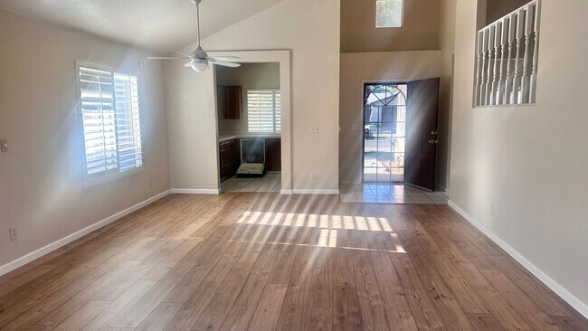 Foto del edificio - Must See! 3 bedroom, 2 bathroom located in...