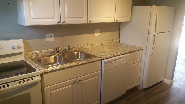 Foto del edificio - 604 Alcazar St SE