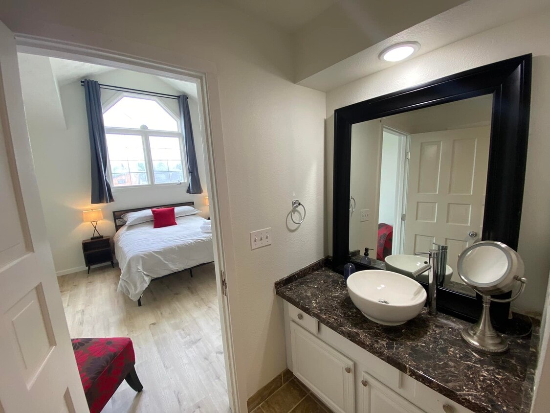 Foto principal - 5422 Larkspur Cir