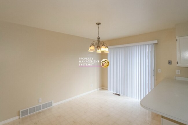 Foto del edificio - Spacious 4 Bedroom Murray Home