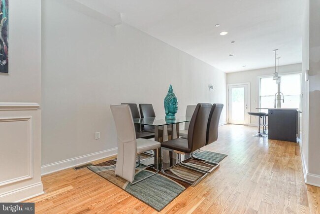 Foto del edificio - 2332 Ellsworth St