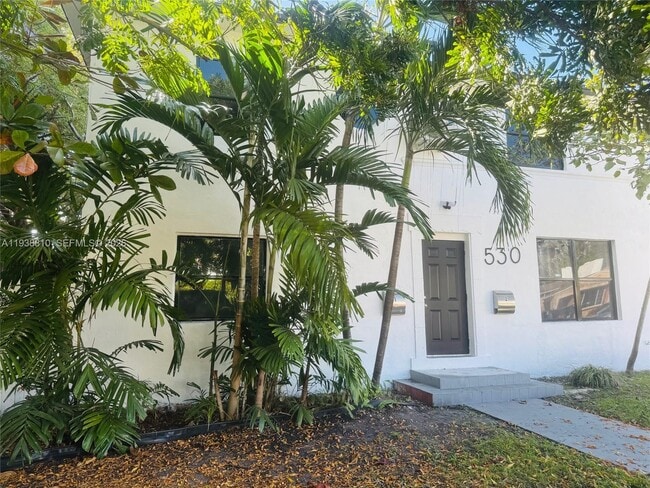 Building Photo - 530 NE 71st St