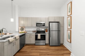 Building Photo - NOVI at Concord