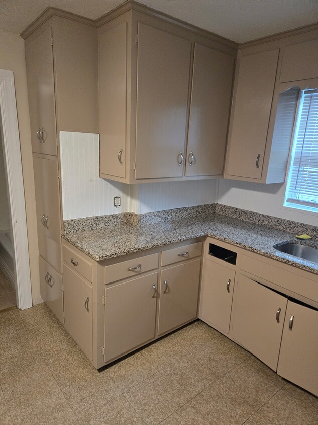 Foto principal - 160 Belmont St