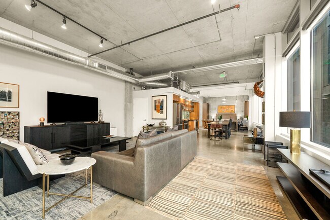 Foto del edificio - 2717 Western Ave