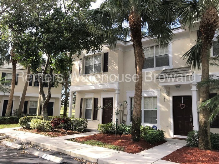 Foto principal - 159 SW 96th Ter