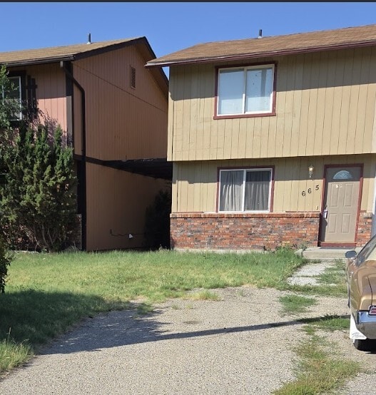 Building Photo - 665 Brookside Ct