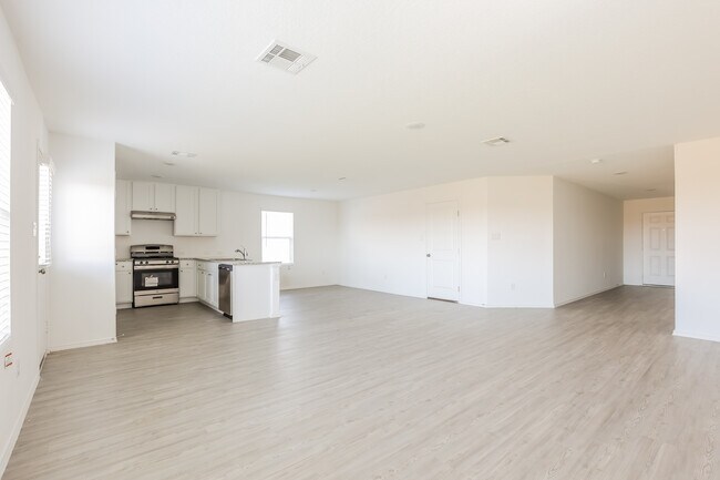Foto del edificio - 6450 Magee Run, San Antonio, TX