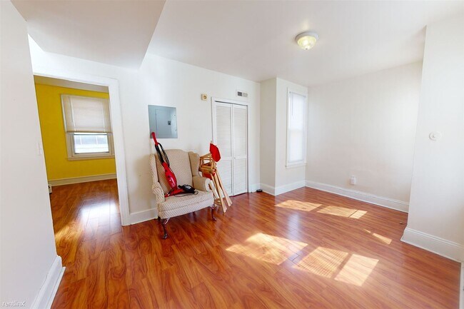 Foto del edificio - 3 br, 1 bath Duplex - 1702 N SYDENHAM ST U...