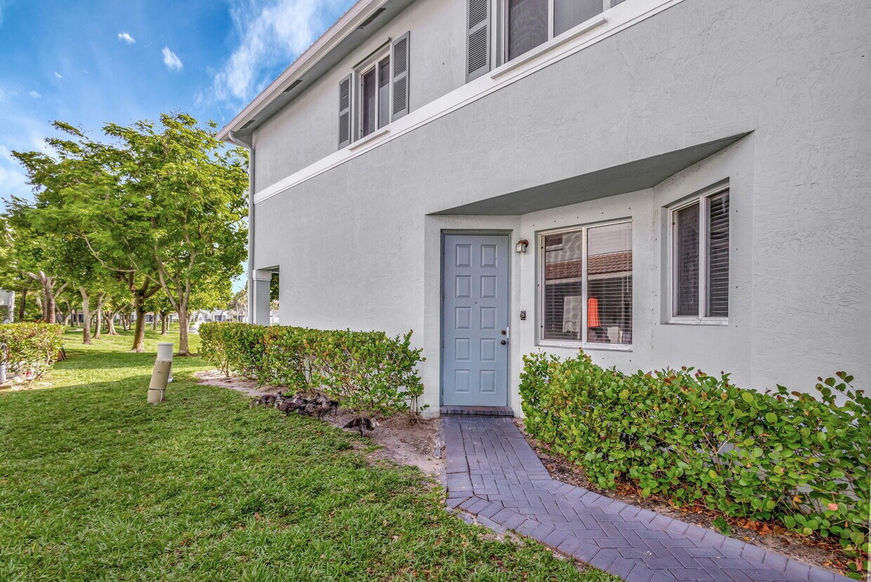 Foto principal - 1923 Alamanda Way