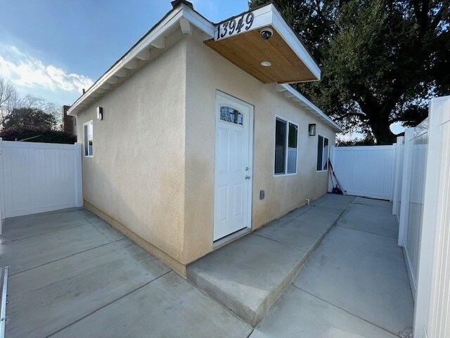 Building Photo - 6150 Costello Ave