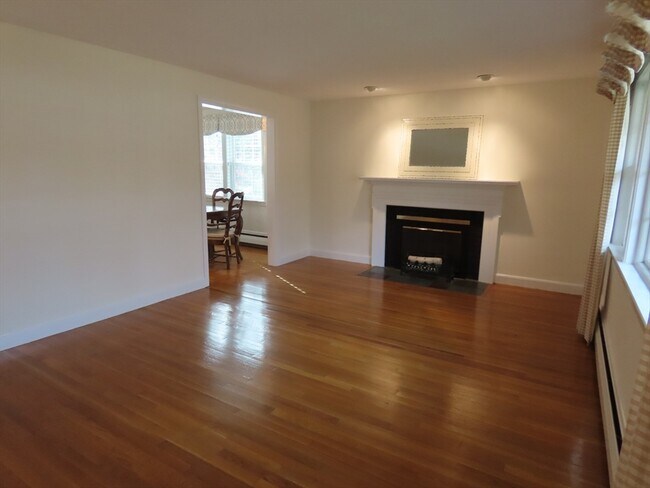 Building Photo - 37 Hearthstone Dr