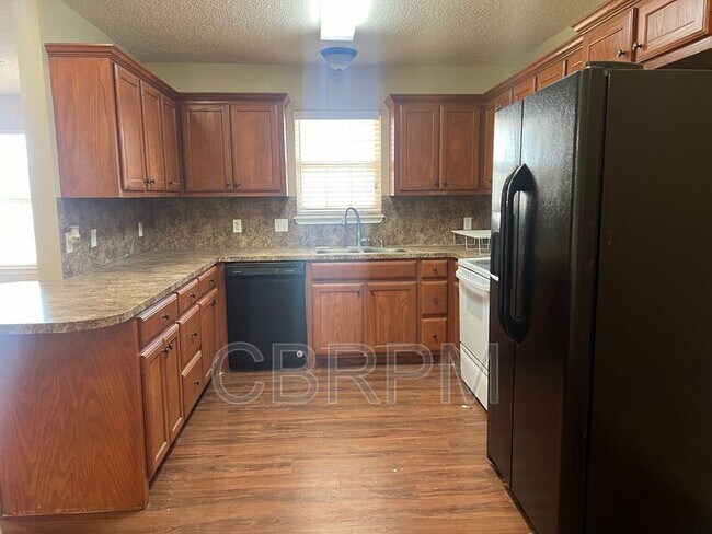 Foto del edificio - 1329 E 25th St