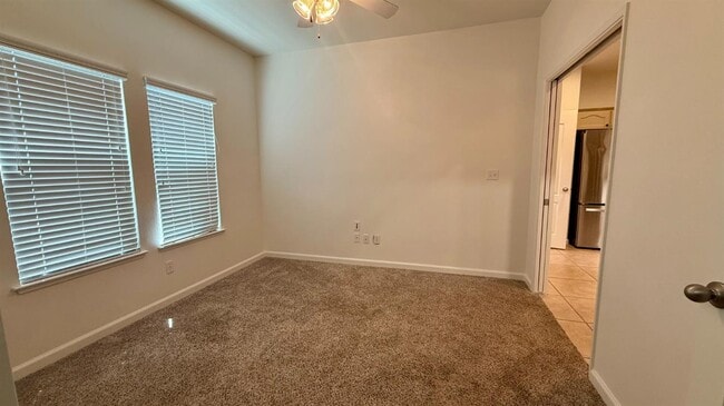 Building Photo - 1548 W Hampton Cir